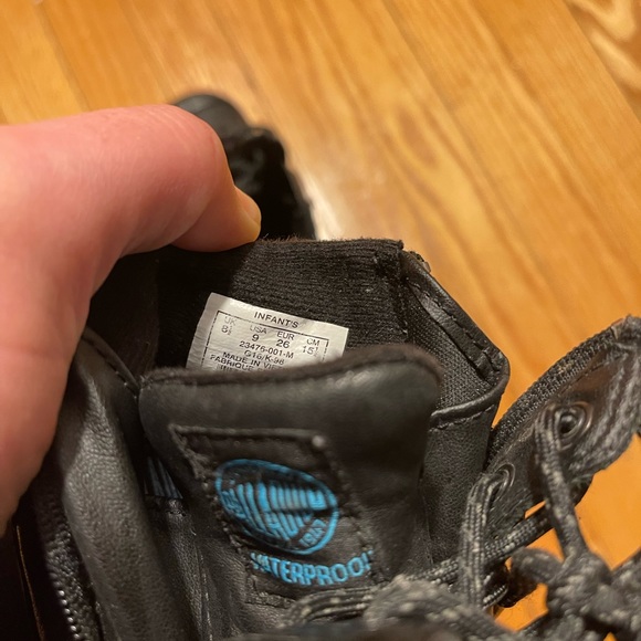 Palladium kids size 9 US,very good condition - Picture 5 of 7